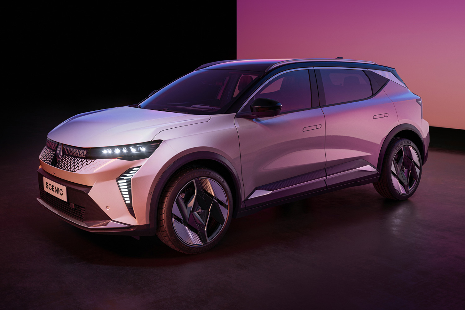 Renault Scenic E-Tech electric a fost desemnat Mașina Anului 2024 în România